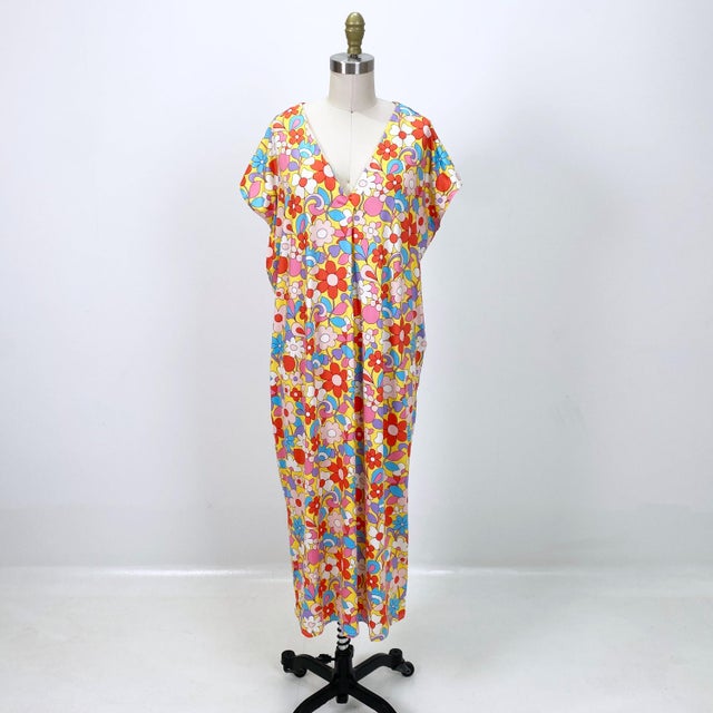 Donna's Dress Shop